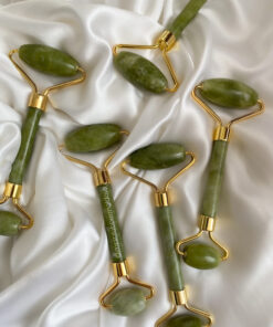 Alternative view of Jade Face Roller