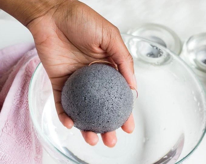 Face Konjac&Bamboo Charcoal Sponge — изображение 2