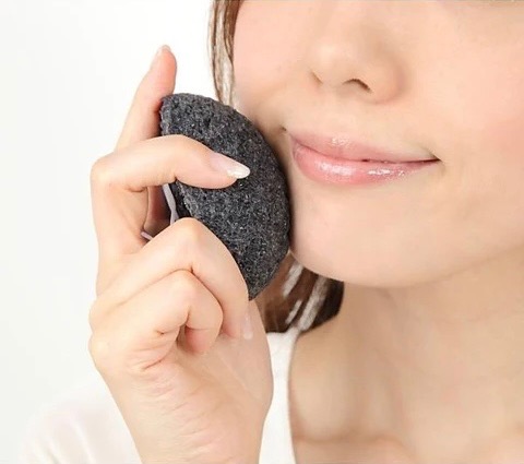 Face Konjac&Bamboo Charcoal Sponge