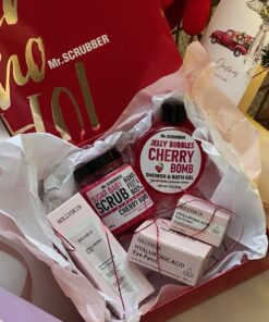 MR.SCRUBBER & HOLLYSKIN Collaboration Gift Box